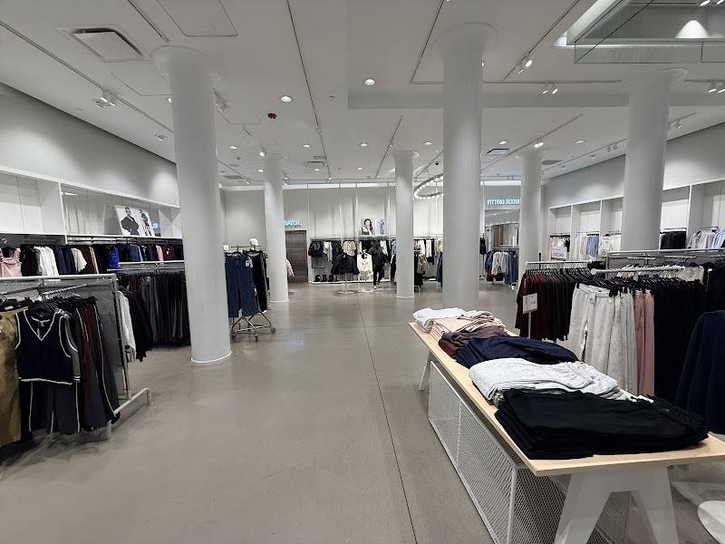 H&M